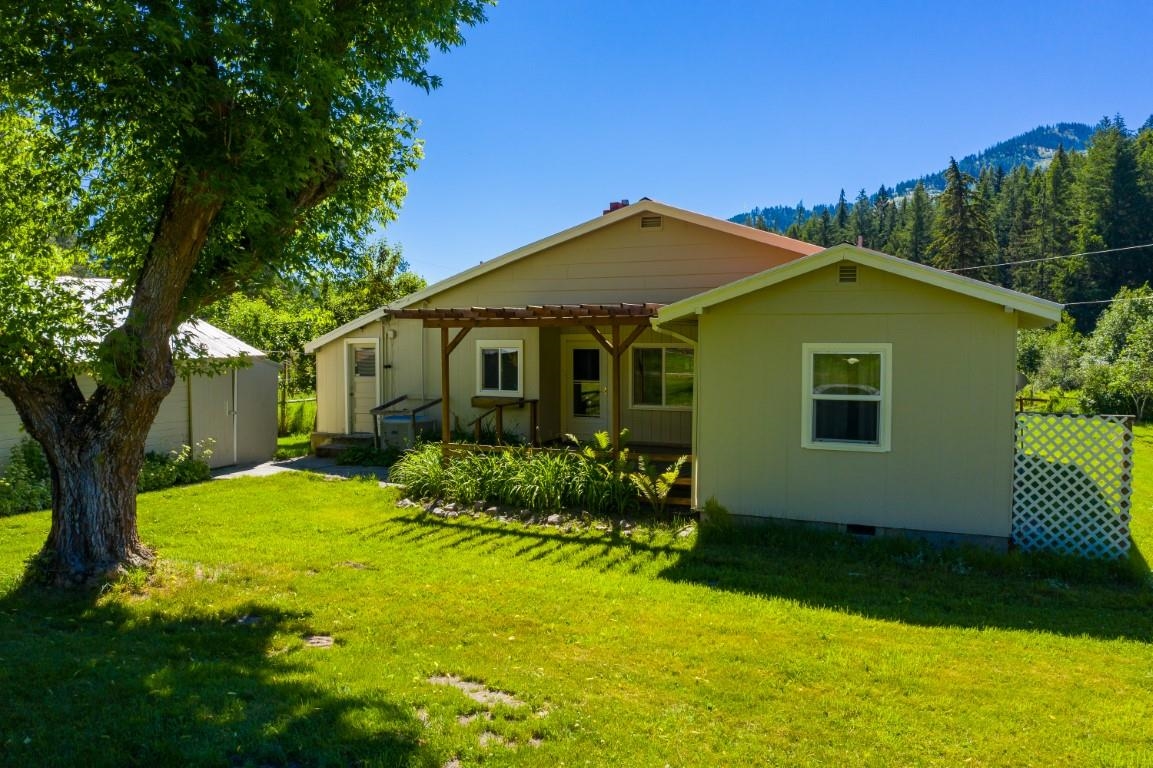 2259 Addy-Gifford Road Addy, WA 99101 - Photo 5 of 33