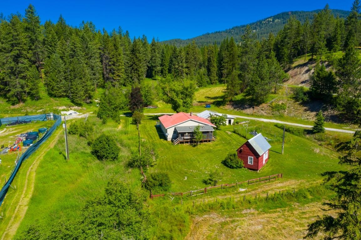 2259 Addy-Gifford Road Addy, WA 99101 - Photo 9 of 33