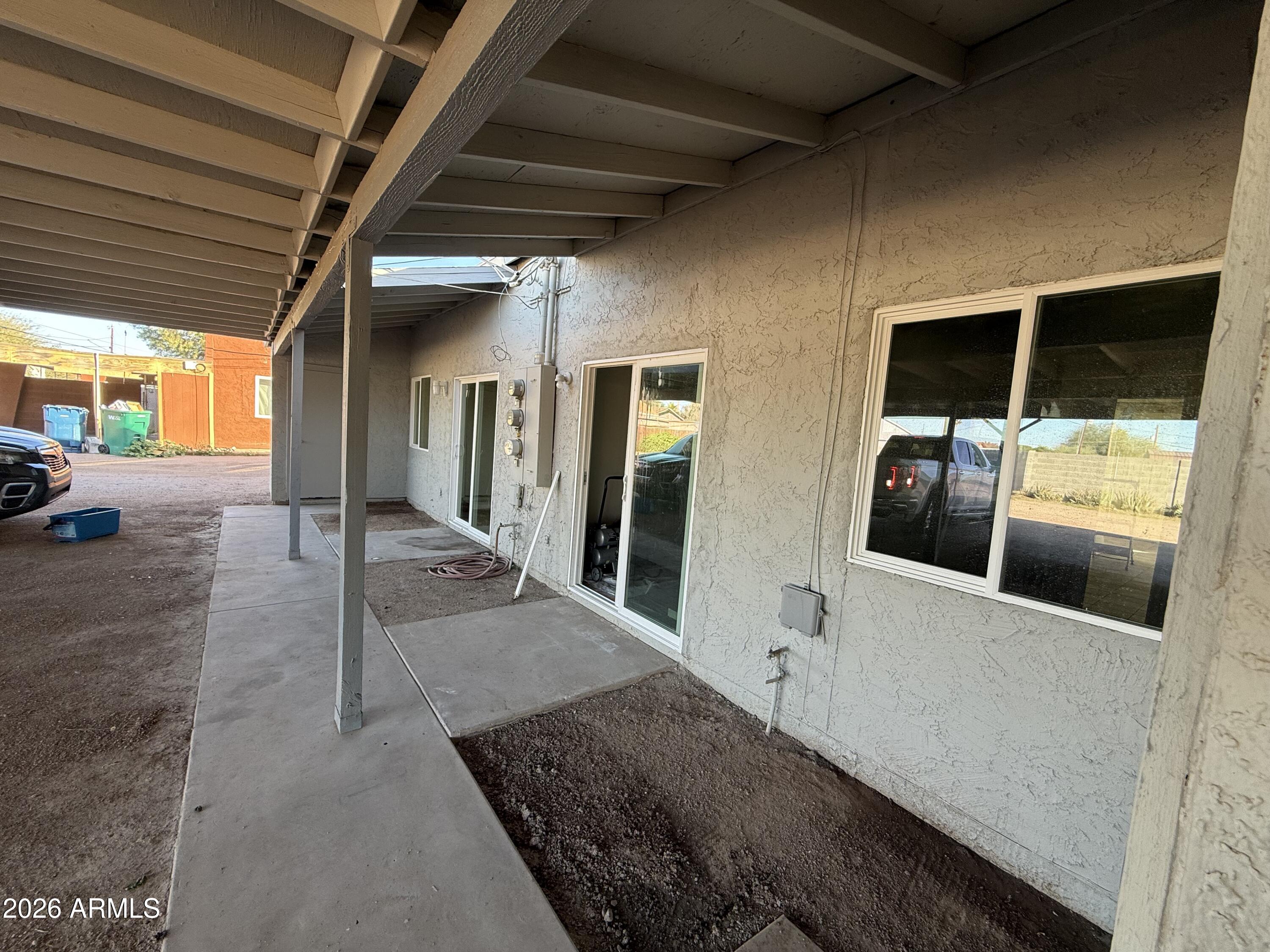 2560 South Yavapai Road Apache Junction, AZ 85119 - Photo 28 of 31 a view of a car garage