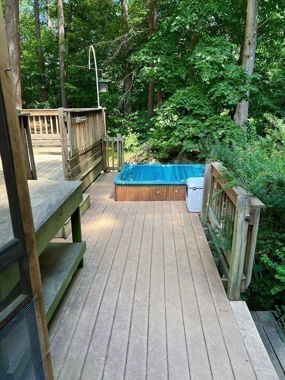 60 Stallion Hill Road Sturbridge, MA 01518 - Photo 16 of 36 Gallery Image 16