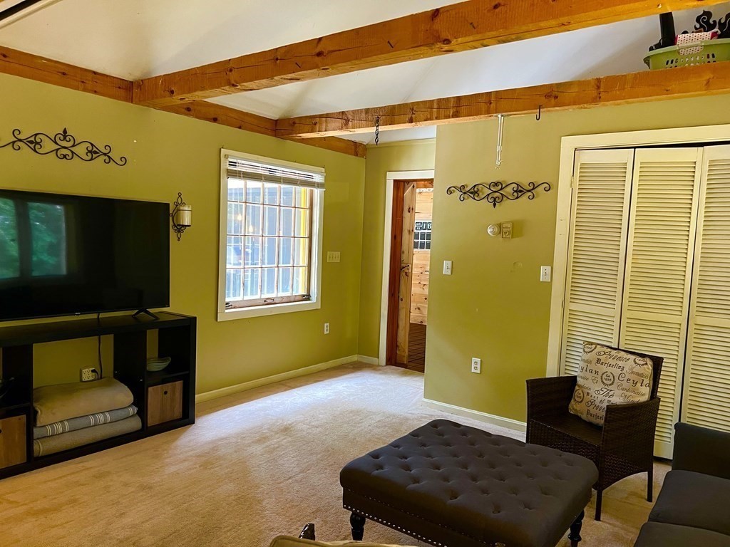 60 Stallion Hill Road Sturbridge, MA 01518 - Photo 5 of 36 Gallery Image 5