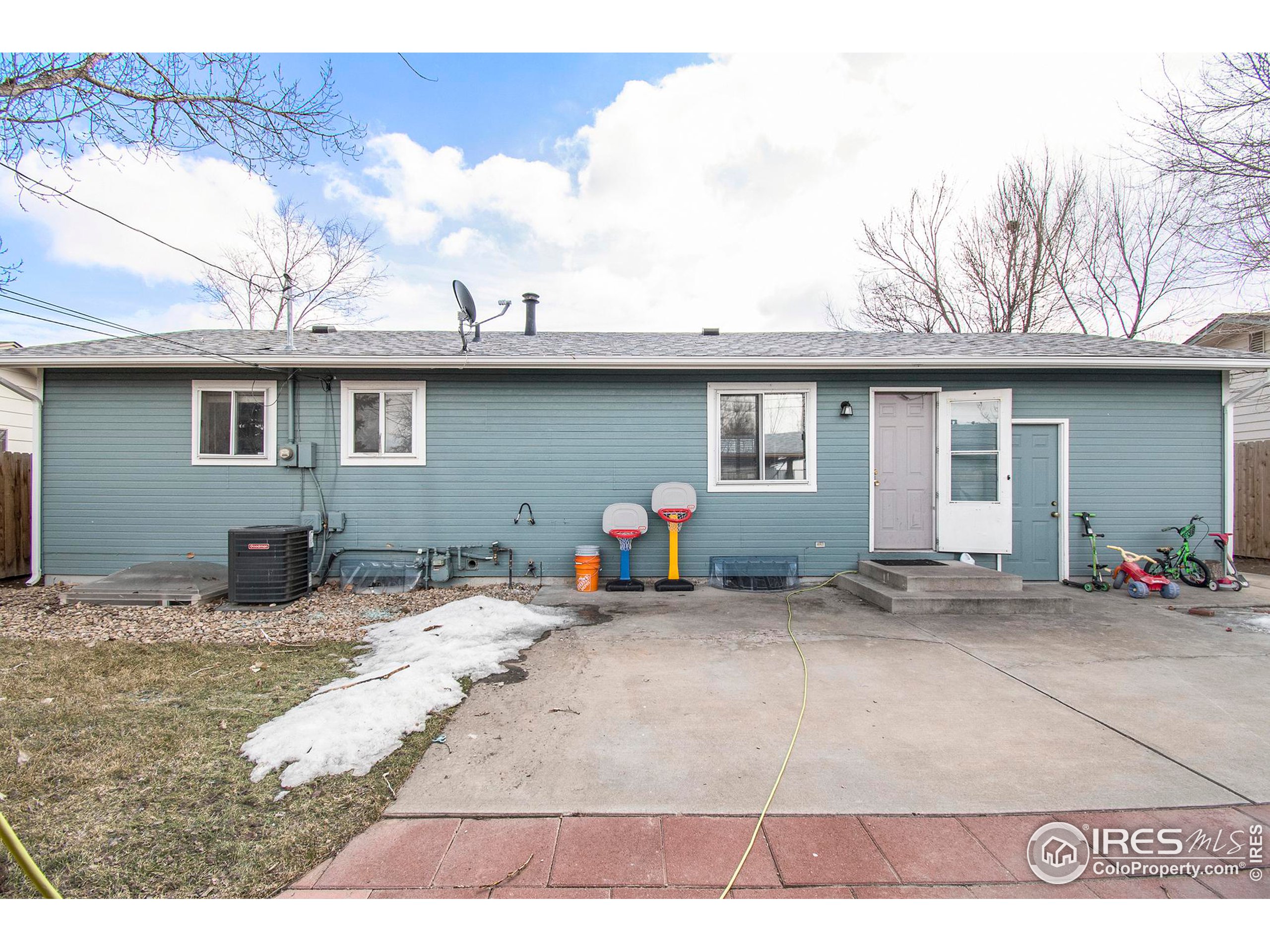 3231 West 5th St Road Greeley, CO 80634 - Photo 27 of 31 a view of a outdoor space