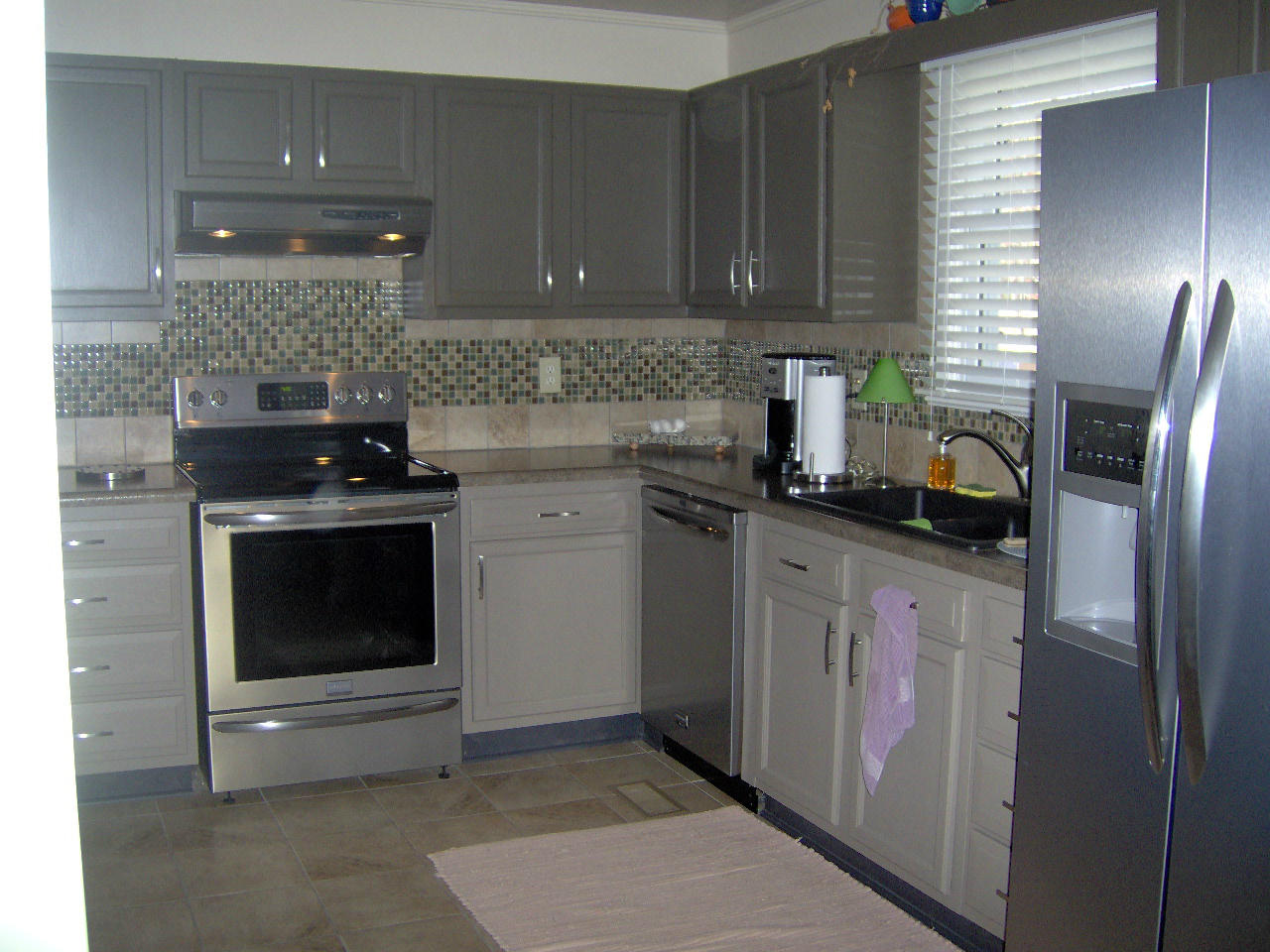 804 Kesterson Road Knoxville, TN 37918 - Photo 4 of 16 Kitchen w/ new appliances