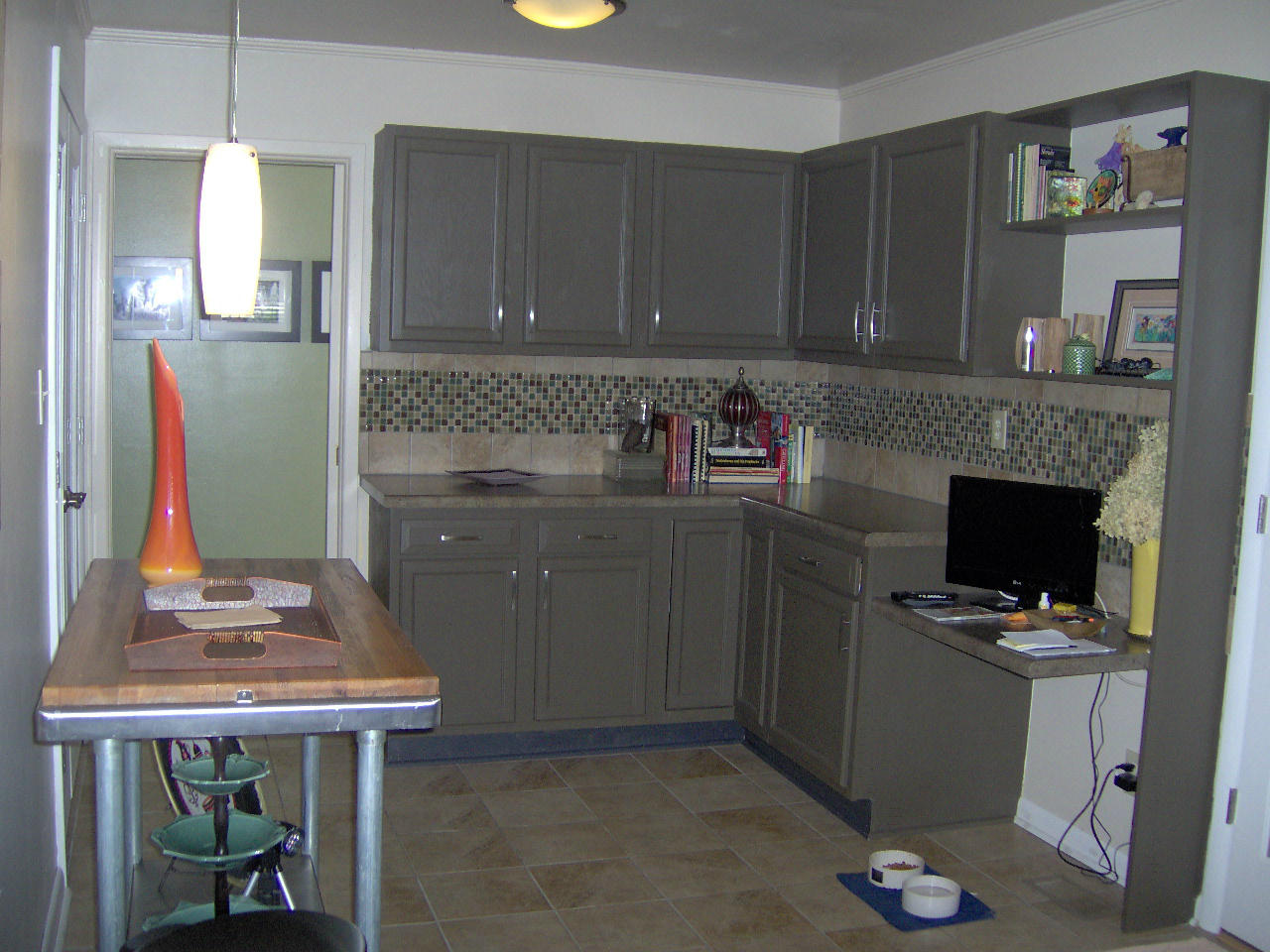 804 Kesterson Road Knoxville, TN 37918 - Photo 5 of 16 Kit, extd, w/add cab/countops/island