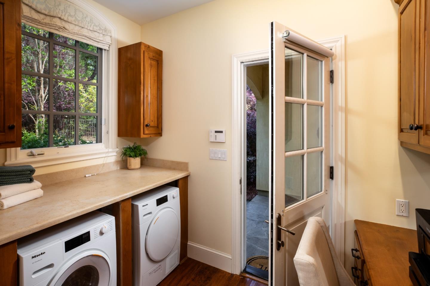 25550 Moody Road Los Altos Hills, CA 94022 - Photo 16 of 44