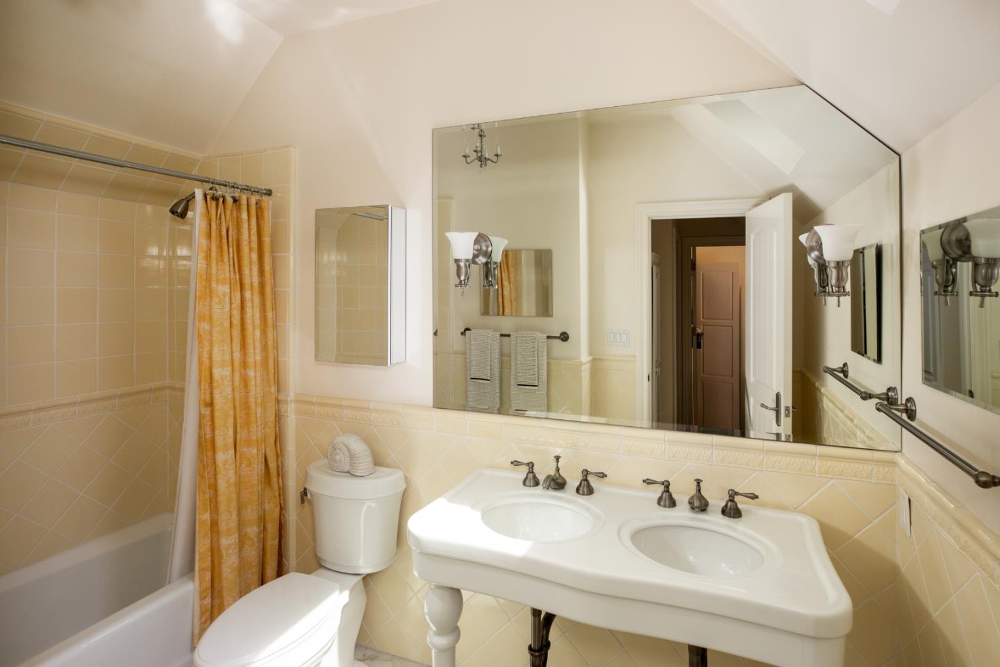 25550 Moody Road Los Altos Hills, CA 94022 - Photo 23 of 44