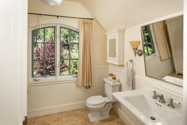 $5,298,000 | 25550 Moody Road, Los Altos Hills, CA 94022