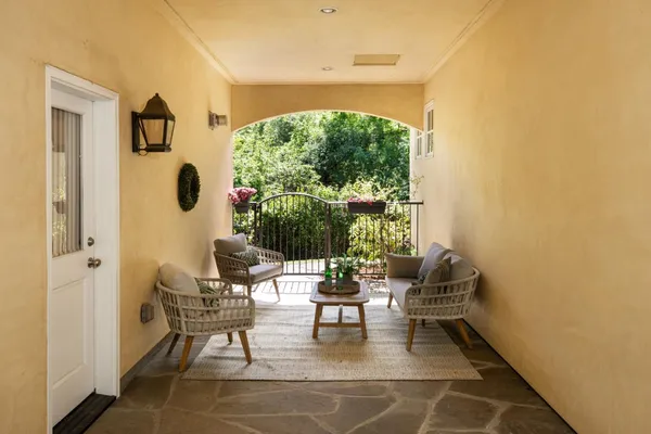 $5,298,000 | 25550 Moody Road, Los Altos Hills, CA 94022