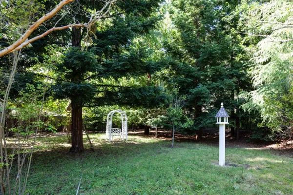 $5,298,000 | 25550 Moody Road, Los Altos Hills, CA 94022