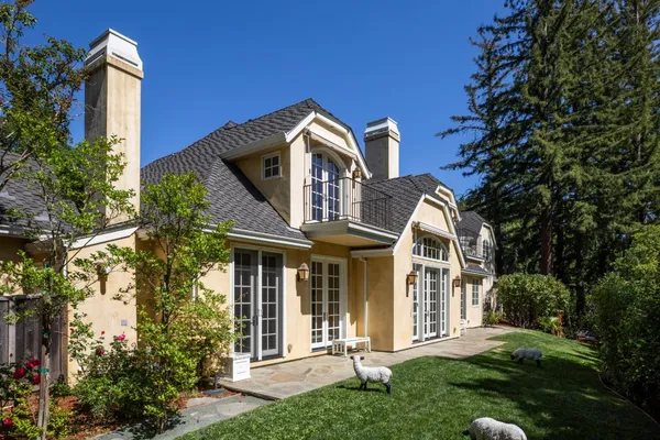 $5,298,000 | 25550 Moody Road, Los Altos Hills, CA 94022