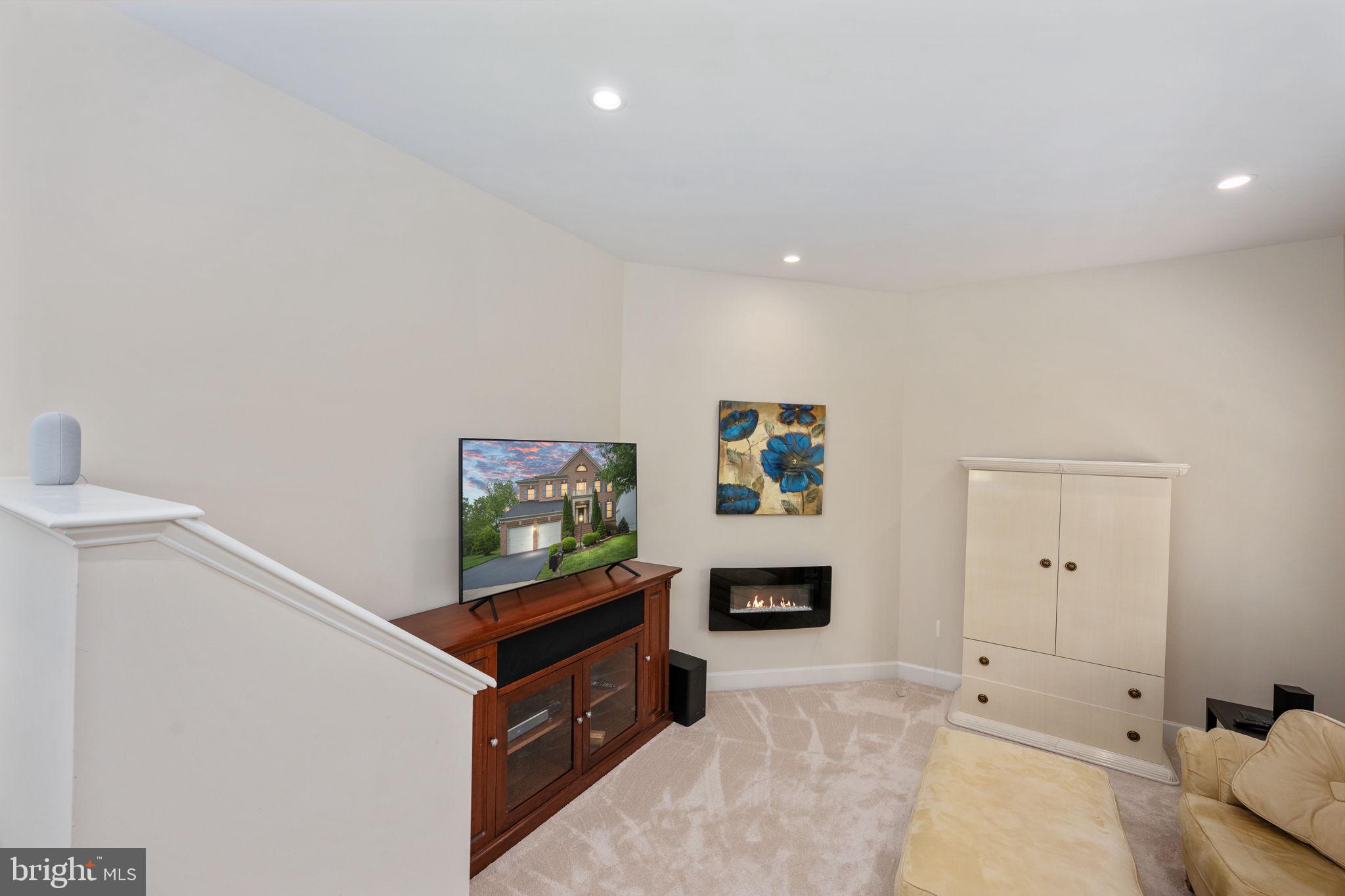 14541 Old Mill Road Centreville, VA 20121 - Photo 54 of 109 Cozy corner with modern elegance.
