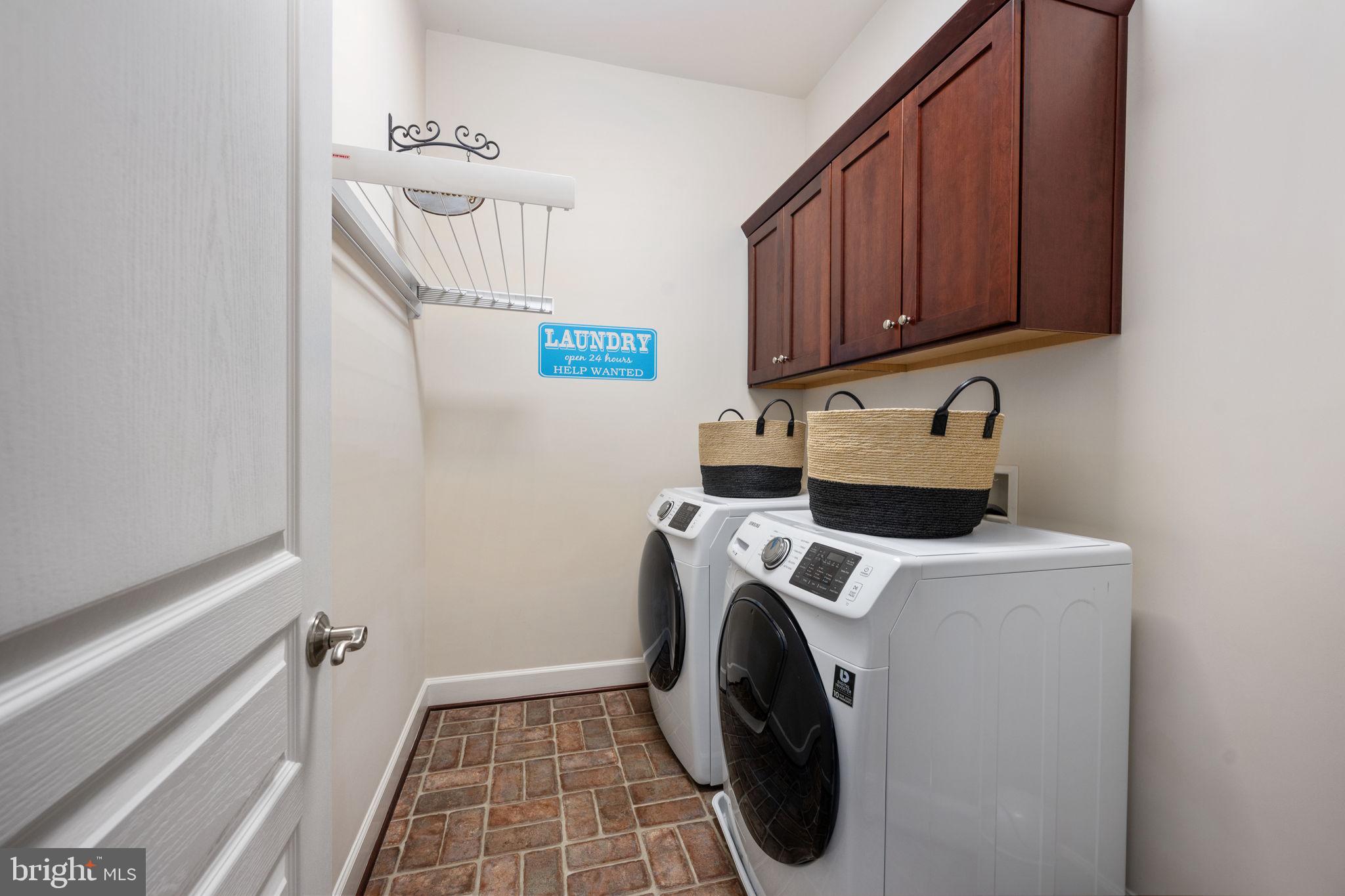 14541 Old Mill Road Centreville, VA 20121 - Photo 66 of 109 Charming laundry nook with modern flair.