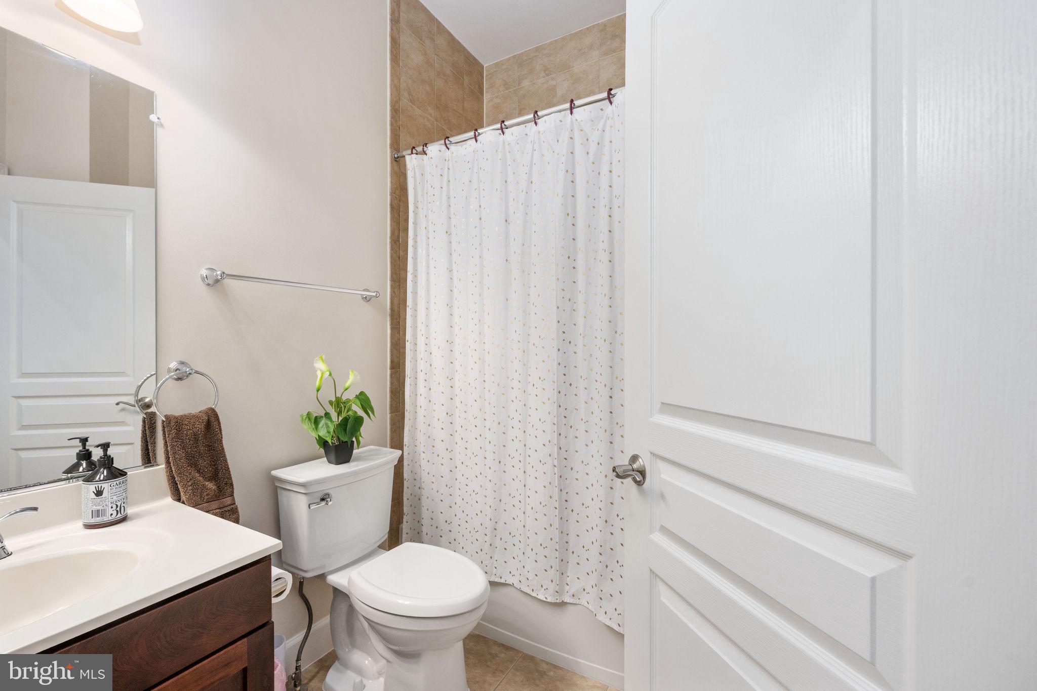 14541 Old Mill Road Centreville, VA 20121 - Photo 68 of 109 Modern bathroom with serene touches.