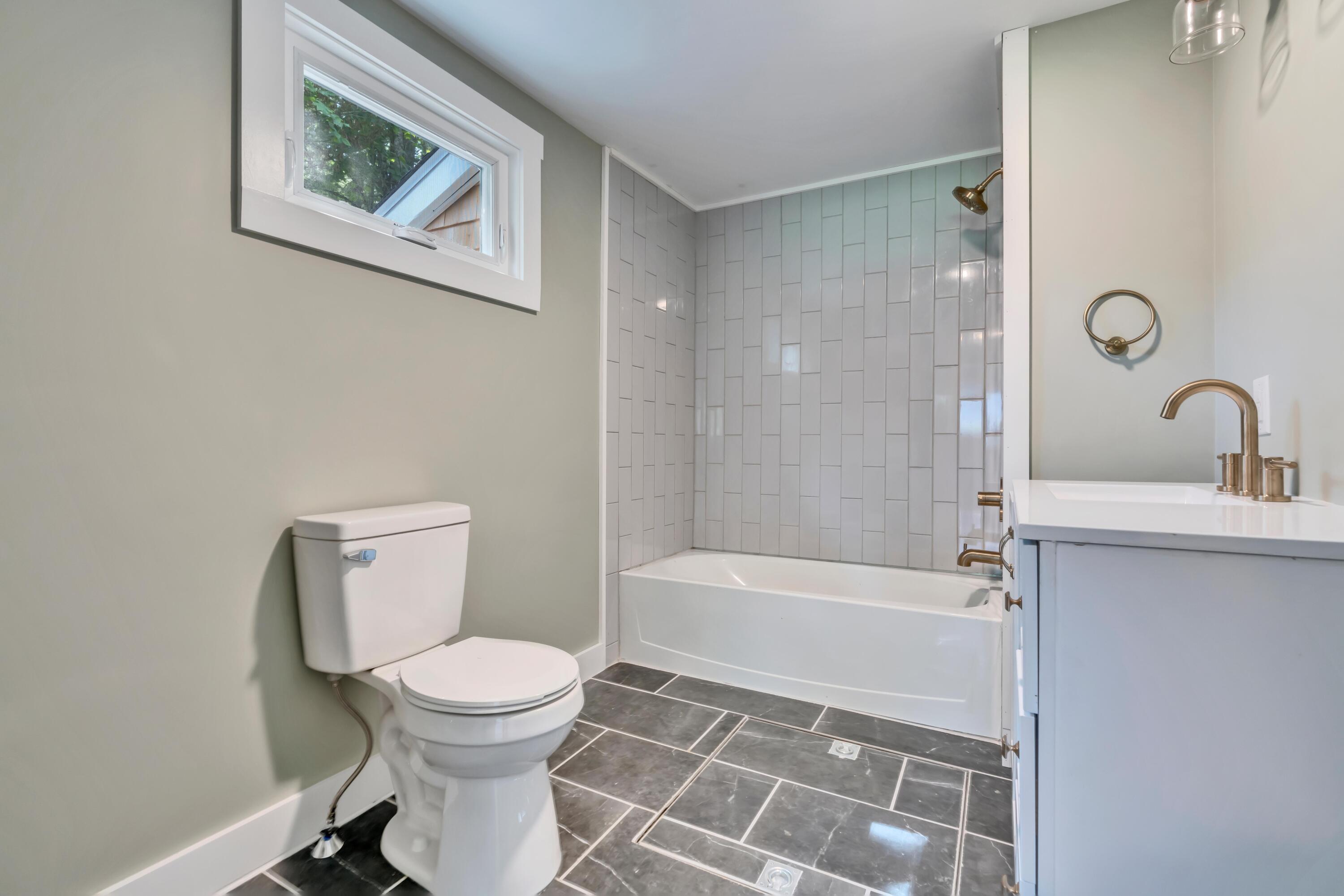 42 Shaw Acrs Extension Standish, ME 04084 - Photo 7 of 28 _dsc4724