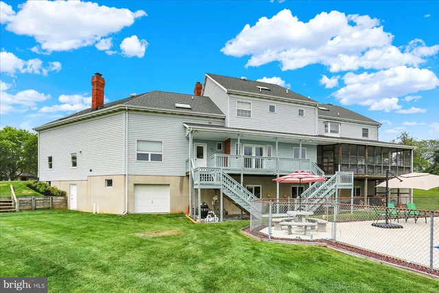 $990,000 | 324 West Orchard Drive, Palmyra, PA 17078