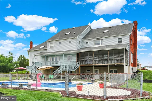 $990,000 | 324 West Orchard Drive, Palmyra, PA 17078