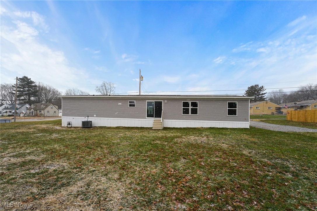 541 Lincoln Street Struthers, OH 44471 - Photo 25 of 28