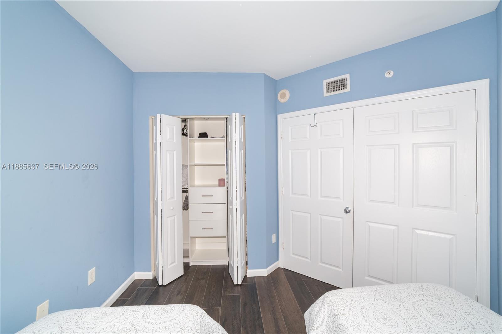 17150 North Bay Road, Unit 2914 Sunny Isles Beach, FL 33160 - Photo 20 of 55