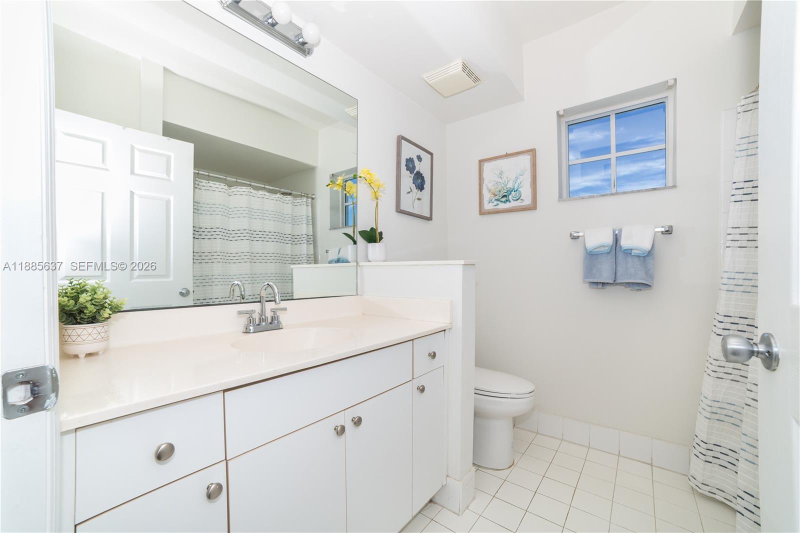 17150 North Bay Road, Unit 2914 Sunny Isles Beach, FL 33160 - Photo 21 of 55