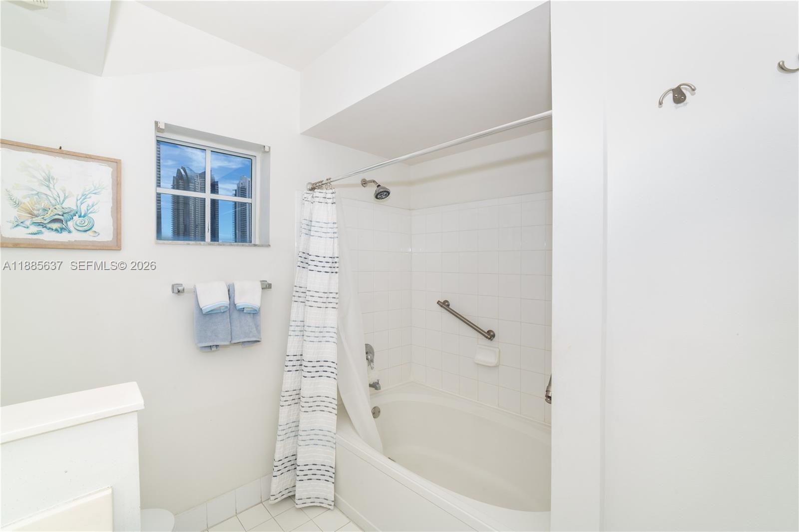 17150 North Bay Road, Unit 2914 Sunny Isles Beach, FL 33160 - Photo 23 of 55