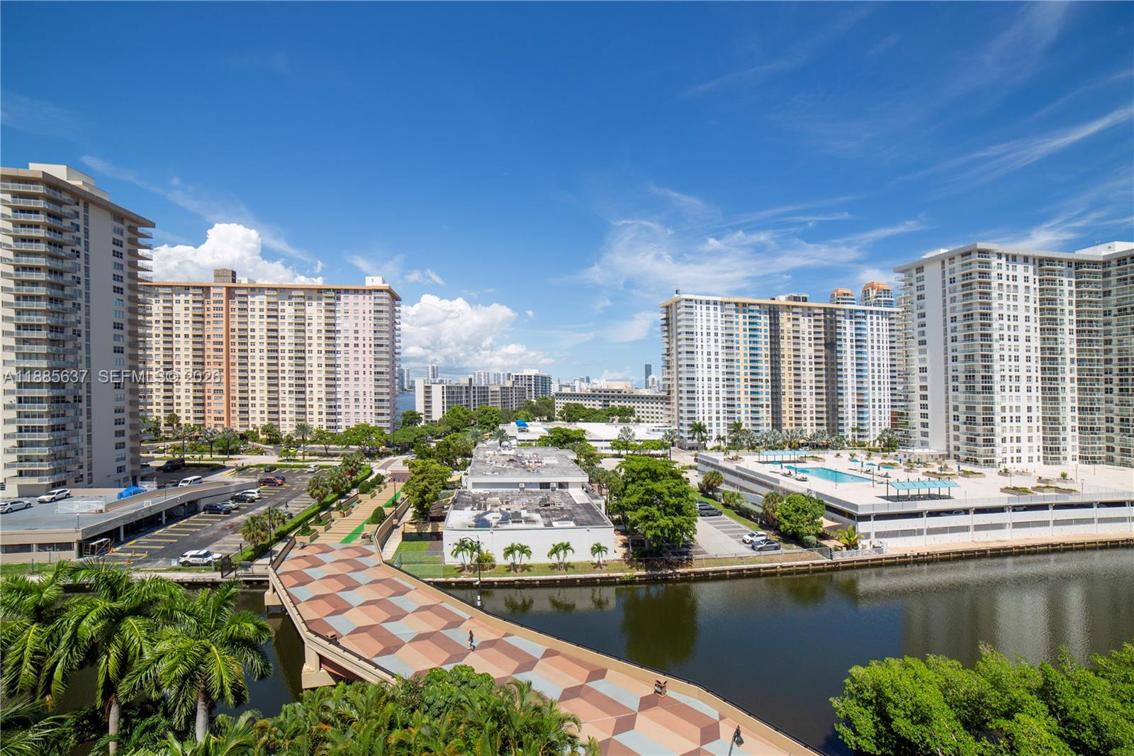 17150 North Bay Road, Unit 2914 Sunny Isles Beach, FL 33160 - Photo 31 of 55