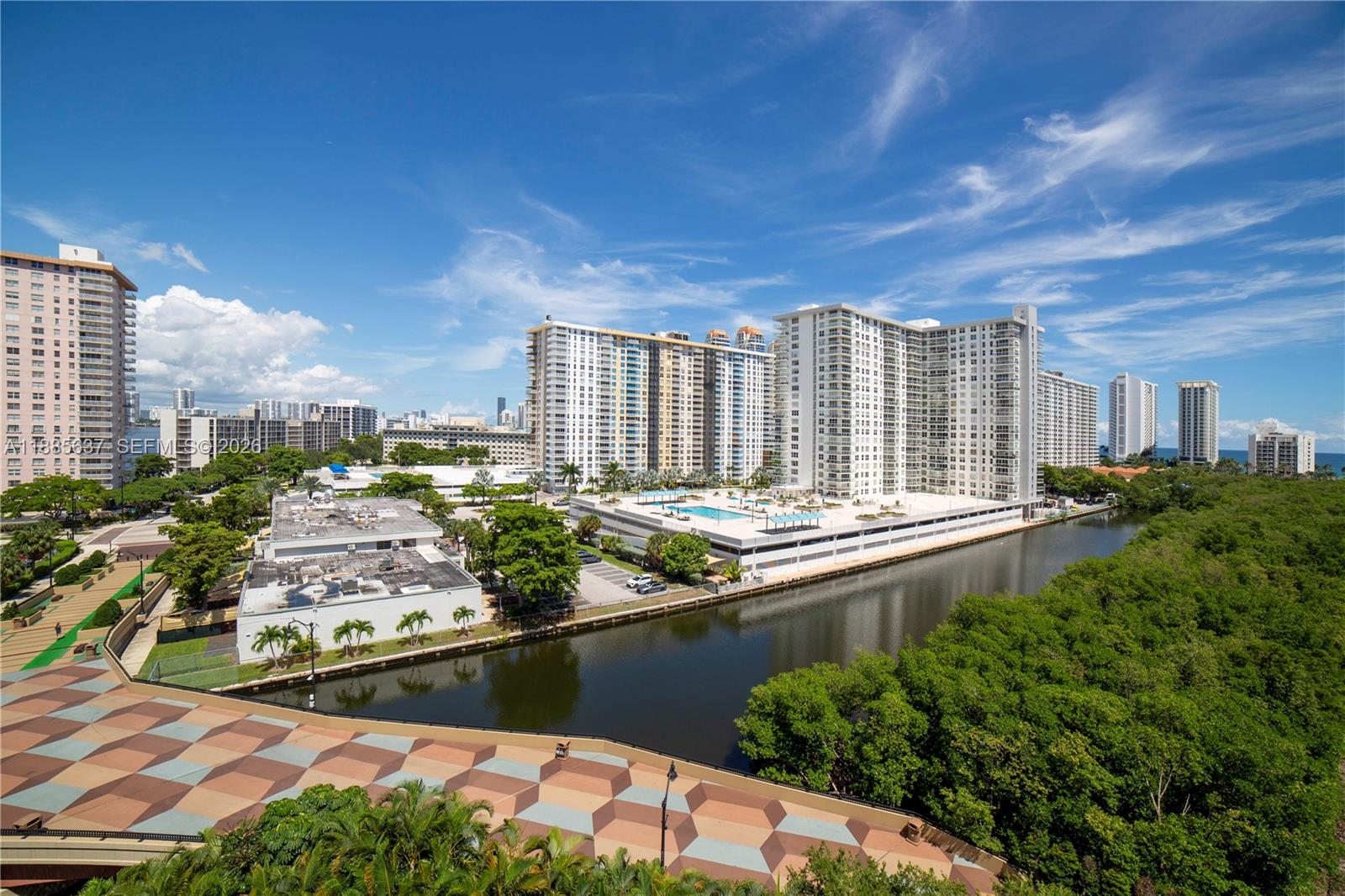 17150 North Bay Road, Unit 2914 Sunny Isles Beach, FL 33160 - Photo 32 of 55