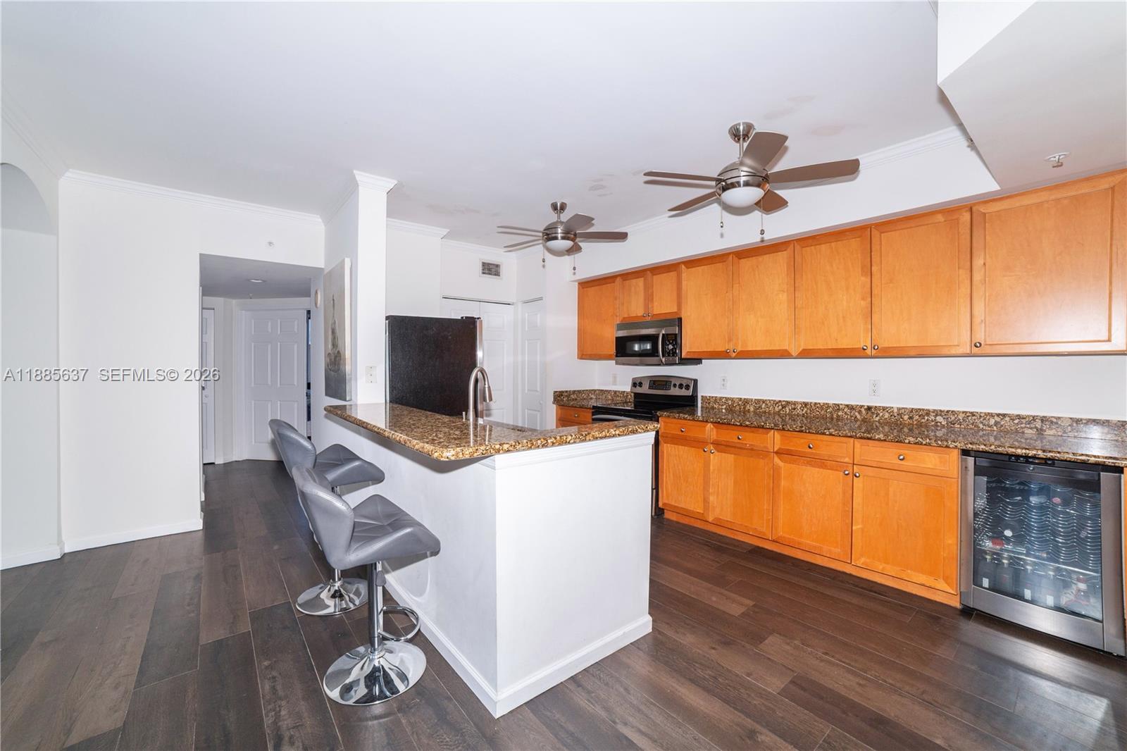 17150 North Bay Road, Unit 2914 Sunny Isles Beach, FL 33160 - Photo 8 of 55