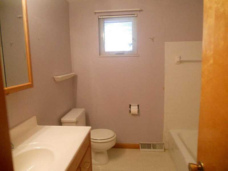 4533 West Ridgewood Road Springfield, OH 45503 - Photo 12 of 18