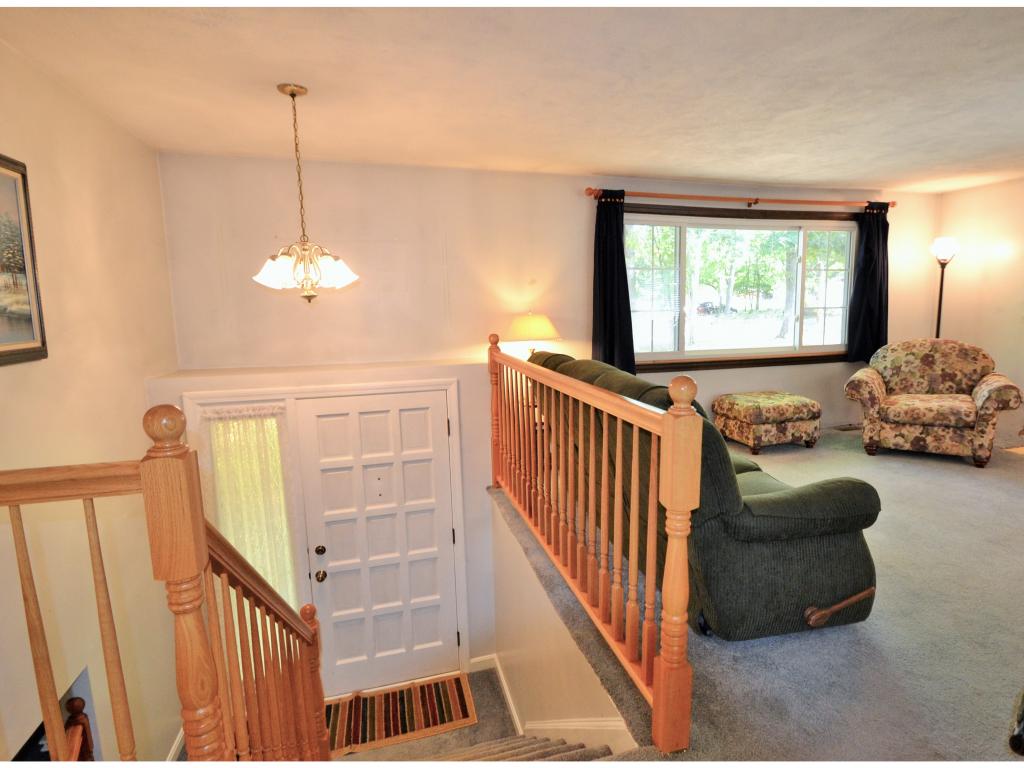 151 Litchfield Road Londonderry, NH 03053 - Photo 3 of 29 Gallery Image 3