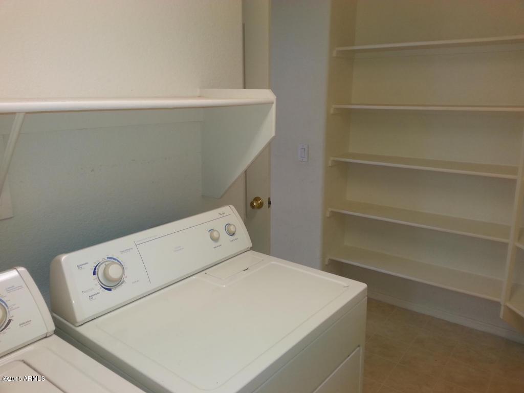 4606 West Beverly Road Laveen, AZ 85339 - Photo 9 of 13 Laundry.jpg