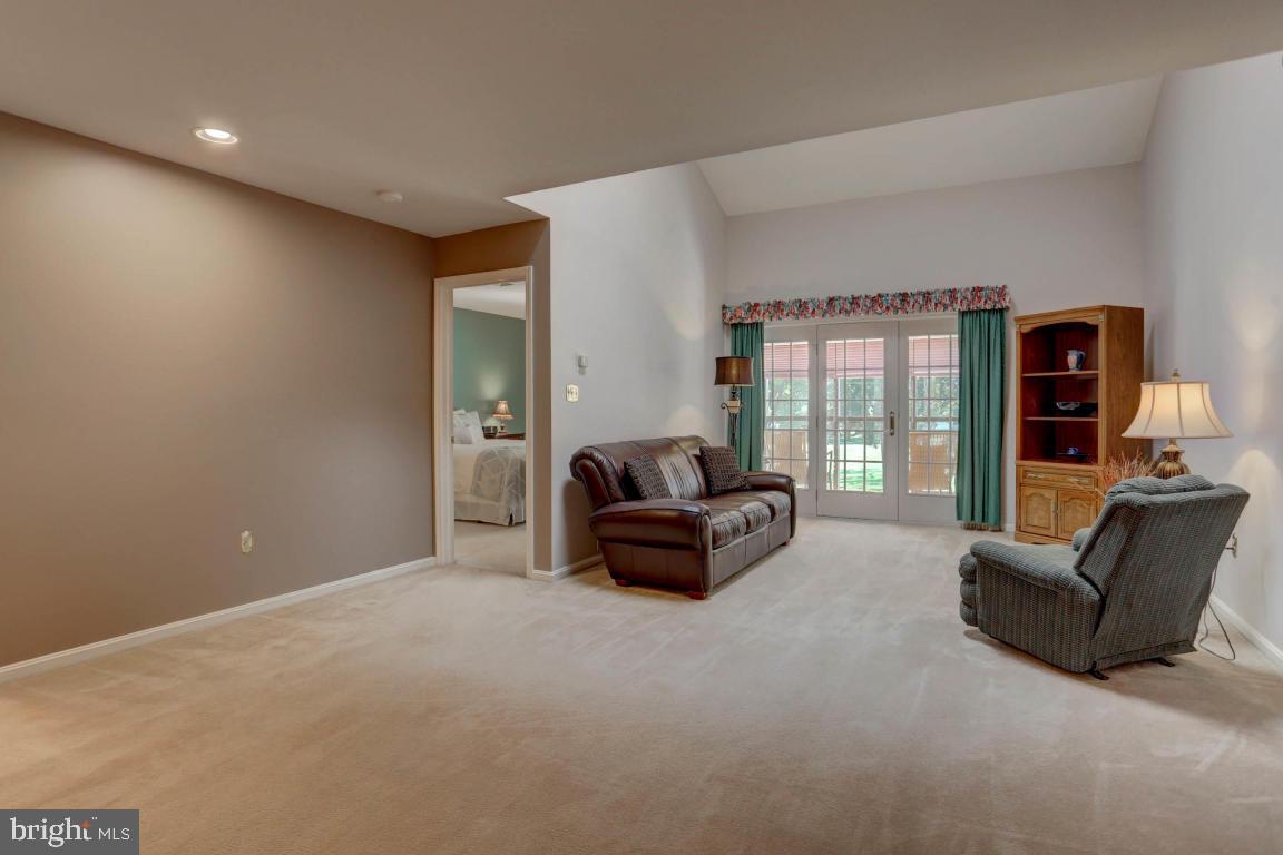 7 Amberly Way Lititz, PA 17543 - Photo 8 of 39