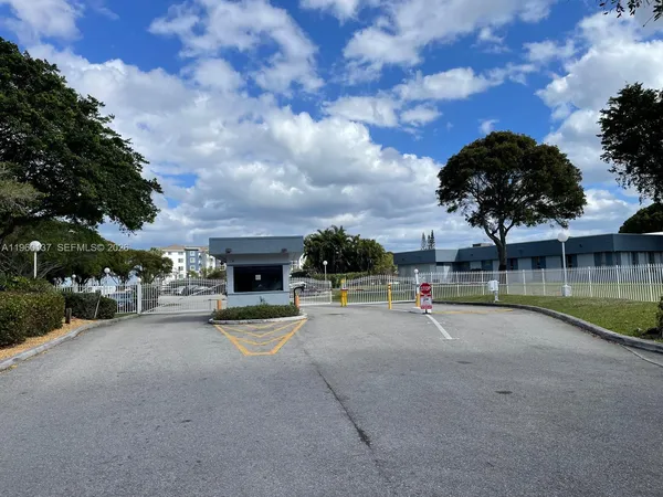a view of a basketball court
