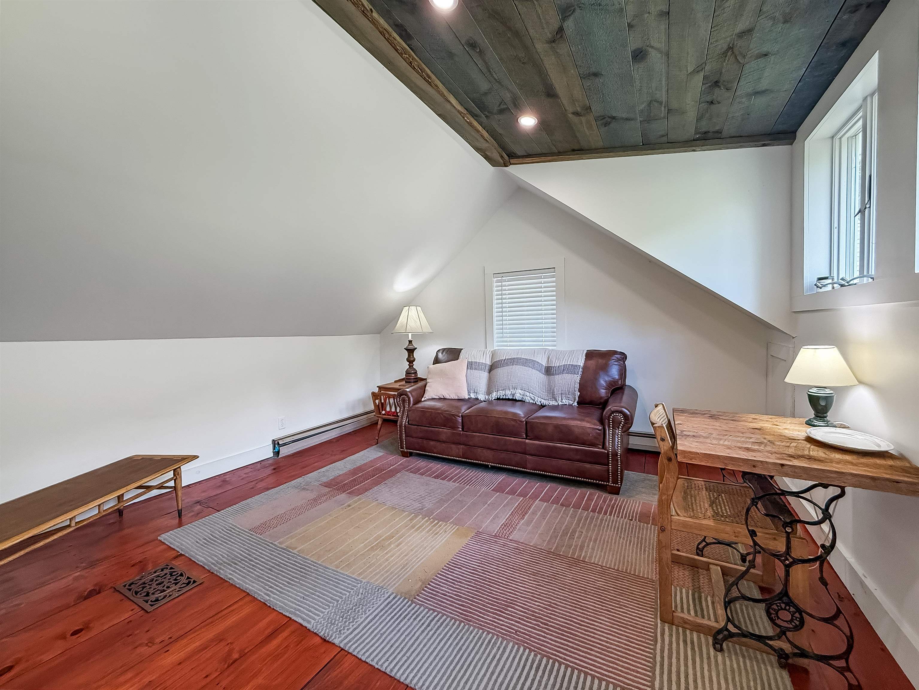 596 4 Chimneys Road Grafton, VT 05146 - Photo 20 of 50