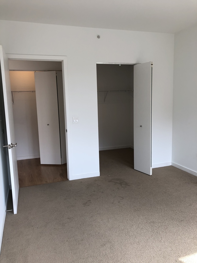 558 West Webster Avenue, Unit 504 Chicago, IL 60614 - Photo 10 of 22