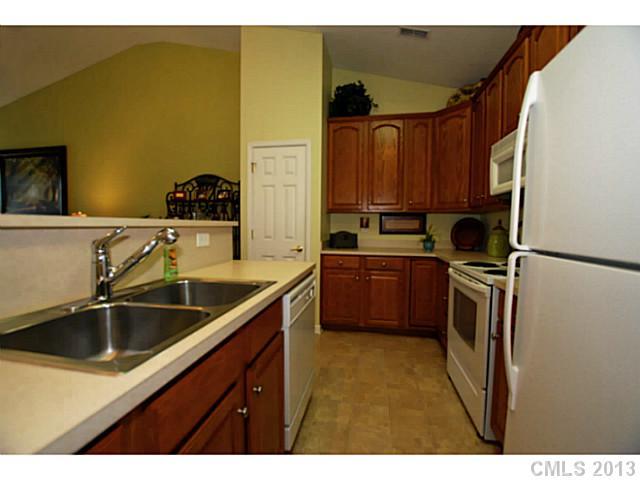 3257 Sapphire Lane, Unit 131 Fort Mill, SC 29708 - Photo 9 of 16 Gallery Image 9