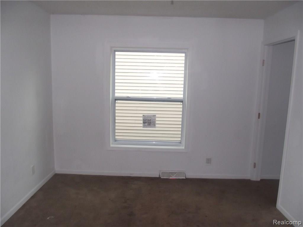 9668 Delmar Street Detroit, MI 48211 - Photo 8 of 12