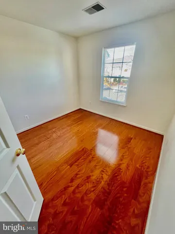 $2,895 | 16949 Toms River Loop, Dumfries, VA 22026