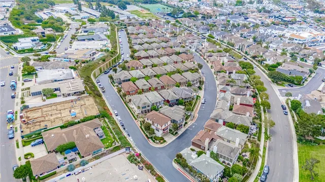 $2,699,000 | 2616 Bungalow Place, Corona del Mar, CA 92625