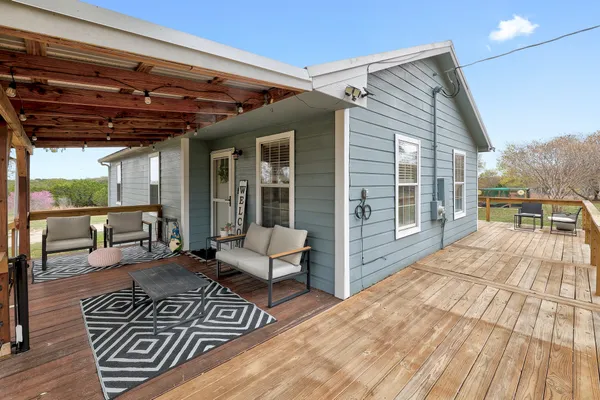 $425,000 | 9050 County Road 272, Bertram, TX 78605