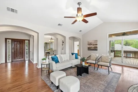 $625,000 | 120 Royal Oak Lane, Lakeway, TX 78734