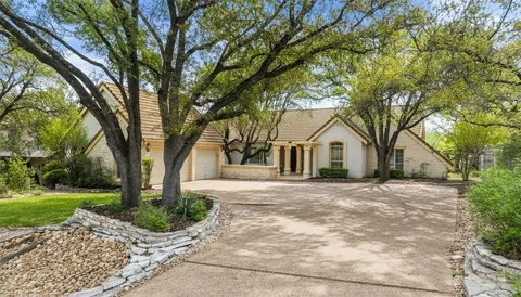 $625,000 | 120 Royal Oak Lane, Lakeway, TX 78734