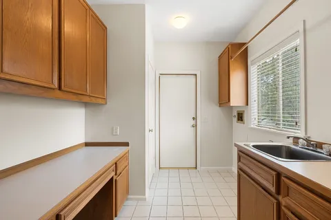 $625,000 | 120 Royal Oak Lane, Lakeway, TX 78734