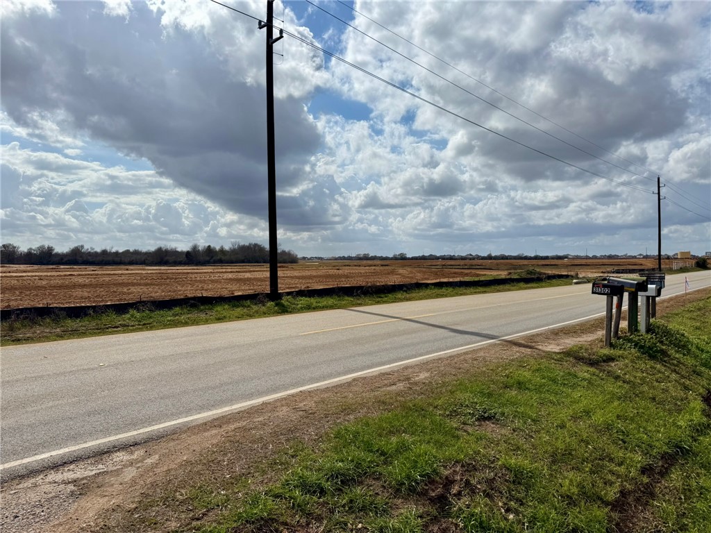 31318 Knebel Road Waller, TX 77484 - Photo 9 of 12 Knebel Rd looking West