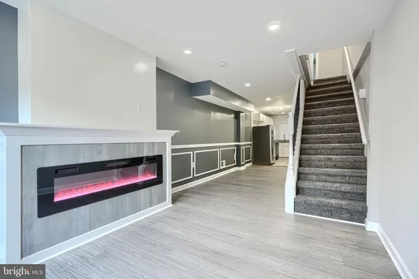 a view of entryway and hall