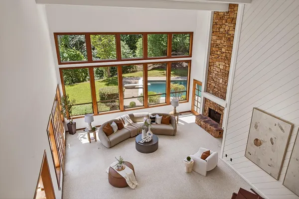 $5,950,000 | 200 Todo El Mundo, Woodside, CA 94062