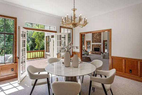 $5,950,000 | 200 Todo El Mundo, Woodside, CA 94062