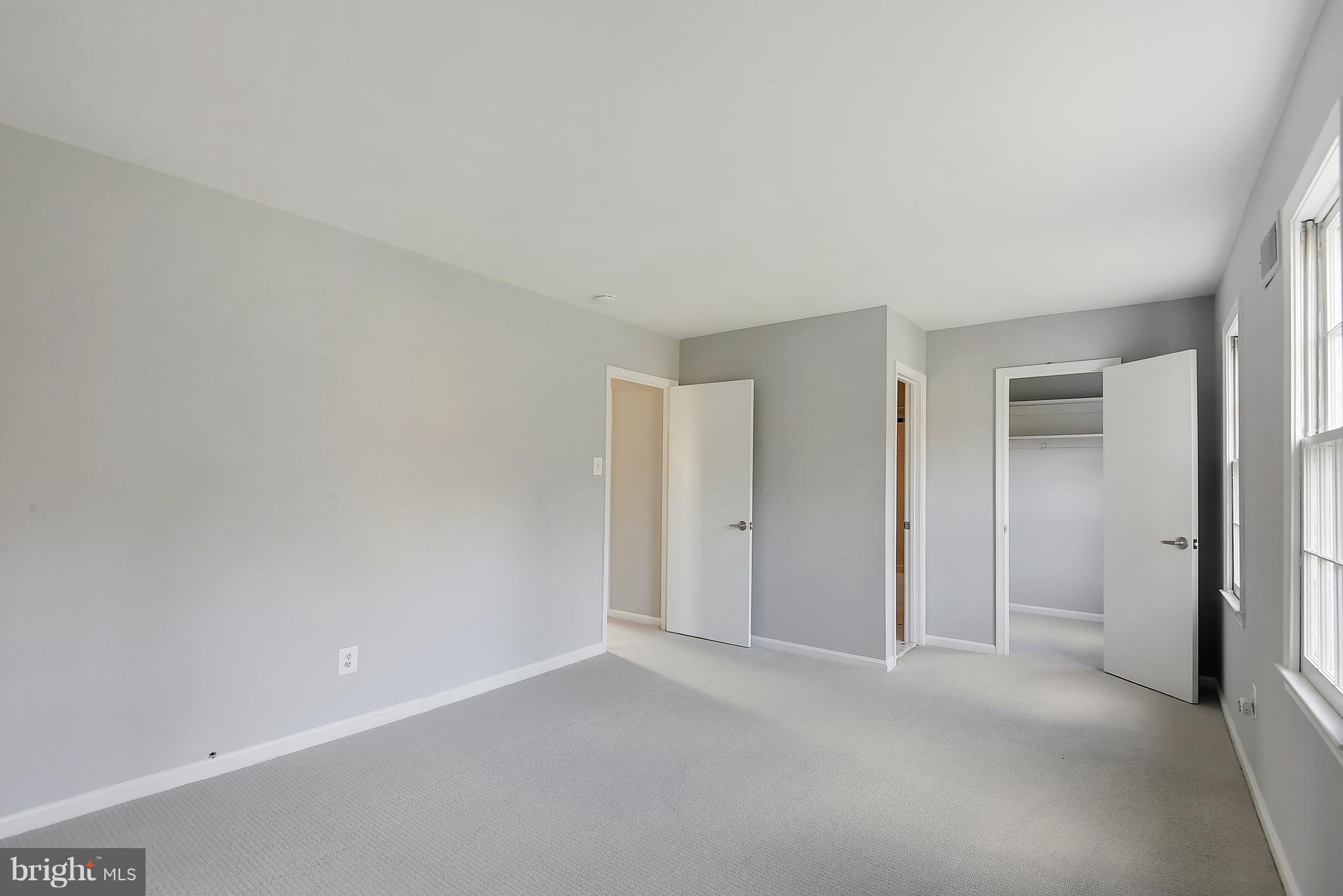 9207 Fernwood Road Bethesda, MD 20817 - Photo 25 of 41 Large Master Bedroom