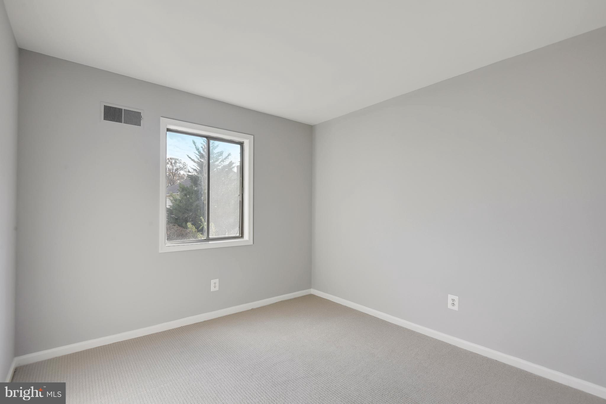 9207 Fernwood Road Bethesda, MD 20817 - Photo 32 of 41 Fourth Bedroom