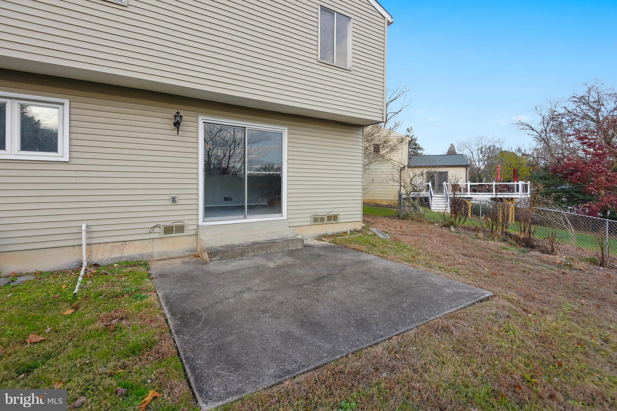 9207 Fernwood Road Bethesda, MD 20817 - Photo 36 of 41 Back Patio