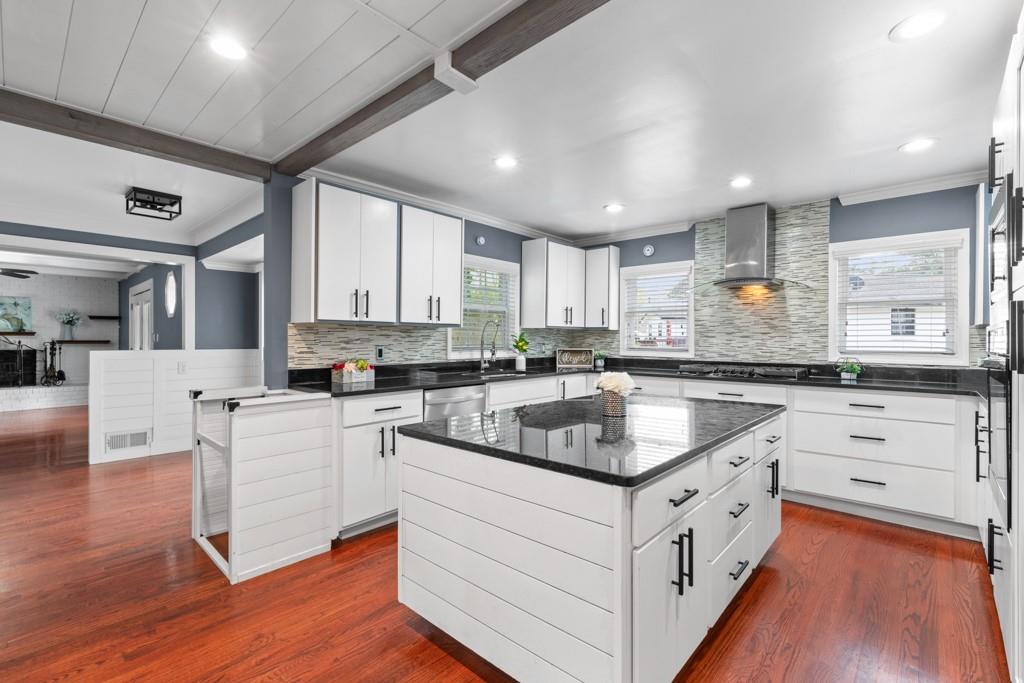 1647 Grandeus Ln Southwest  